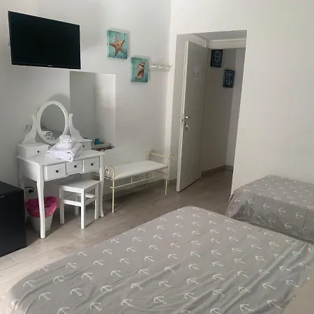 La Finestra Sul Mare Guest house